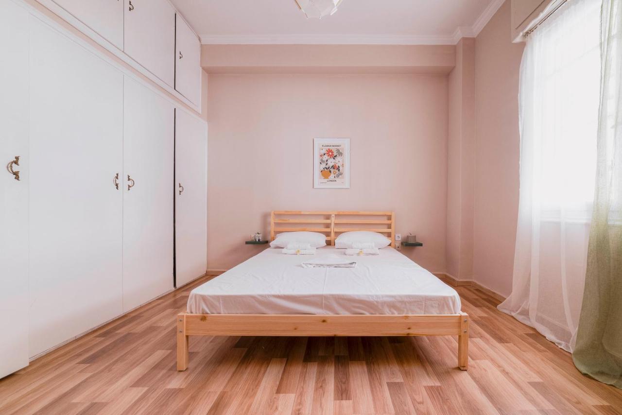 The Easy In Thiseio Next To Ancient Афины Экстерьер фото