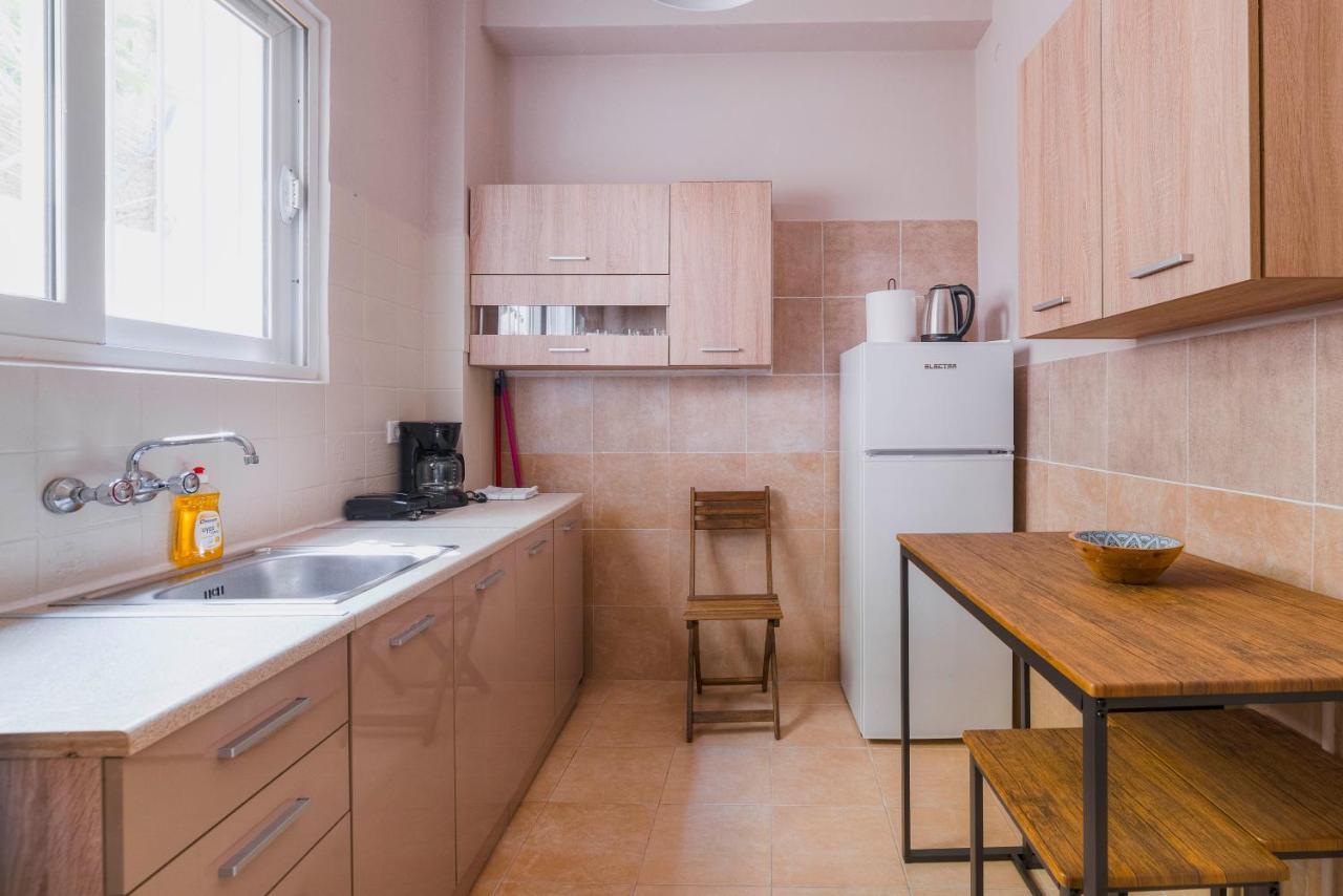 The Easy In Thiseio Next To Ancient Афины Экстерьер фото